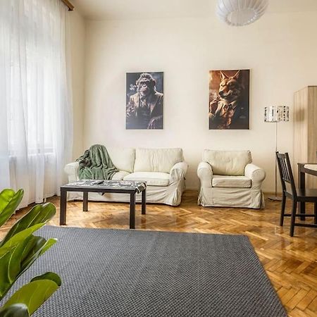 Gentleman Apartment Budapest Exterior photo